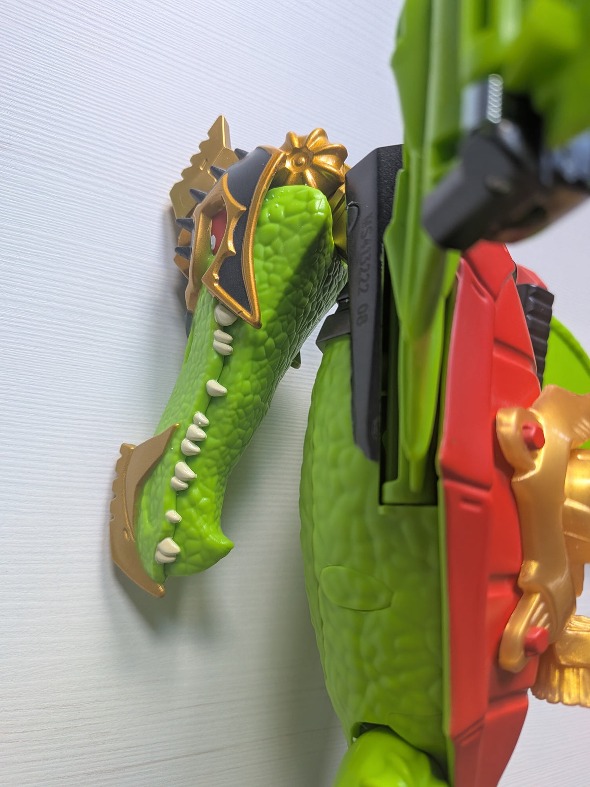 Treasure X Dino Gold Pterodactyl Dino Dissection - Moose Toys