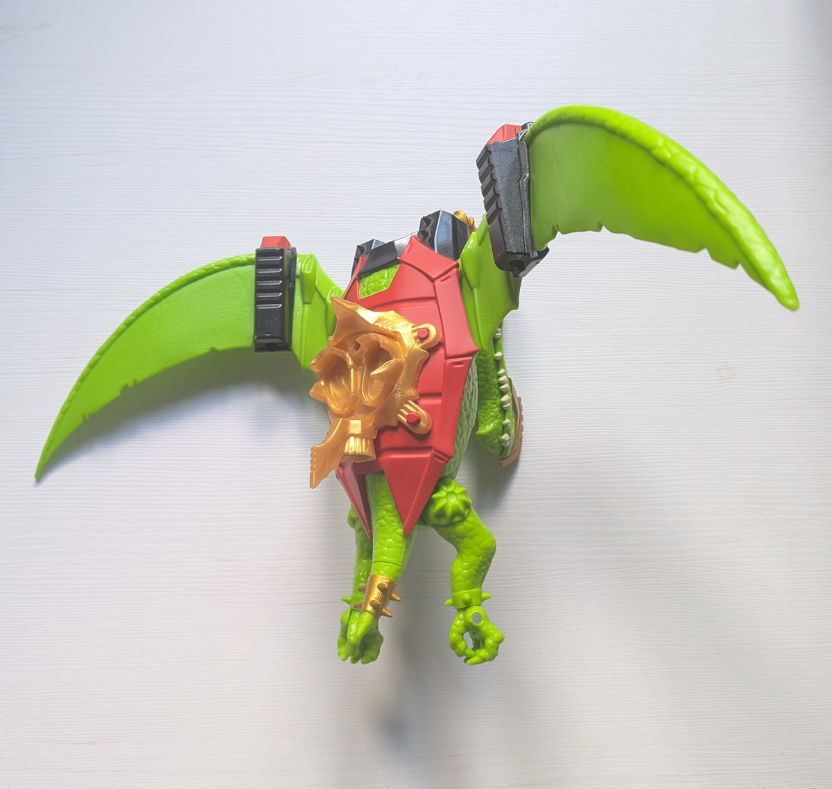 Treasure X Dino Gold Pterodactyl Dino Dissection - Moose Toys