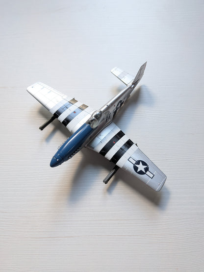 Easy Model WWII US P-51B Mustang Ace John F. Thornell Jr Aircraft - See Details