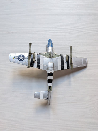 Easy Model WWII US P-51B Mustang Ace John F. Thornell Jr Aircraft - See Details