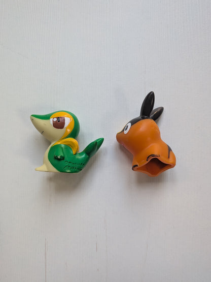 Snivy + Tepig Pokemon Small Figures/Finger Puppets - 2010 - Nintendo/Bandai