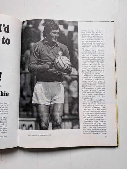 All Stars Football Book 1977 - Edited by Colin Todd - World Distributors
