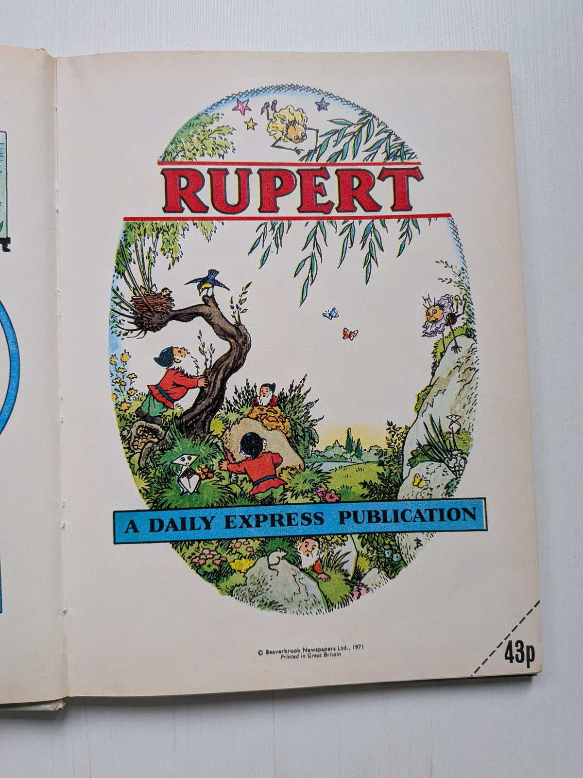Rupert The Bear Daily Express Annual - 1971 - Beaverbrook Newspapers Ltd