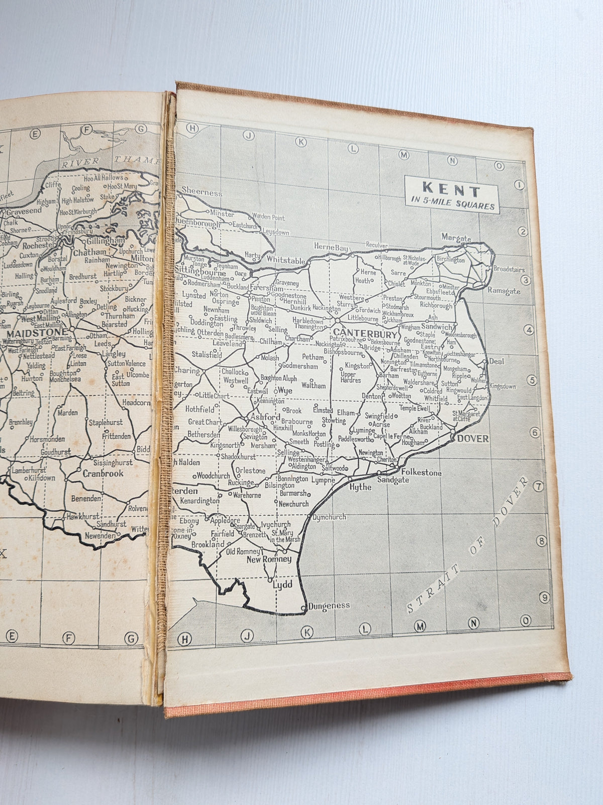 Kent: The Gateway of England by Arthur Mee - 1946 - Hodder & Stoughton