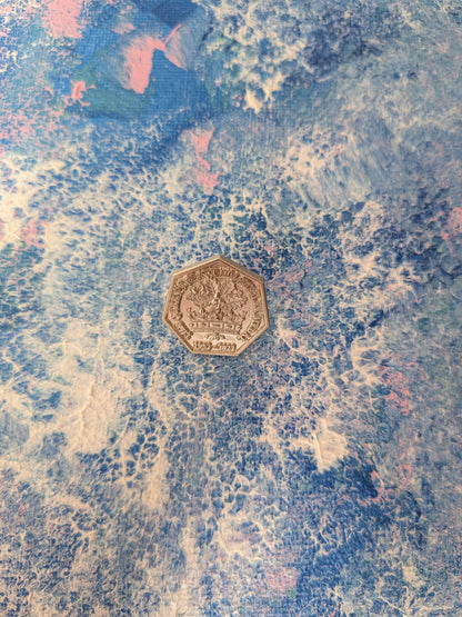 Queen's Platinum Jubilee 50p-Shaped Metal Pin Badge - 2002