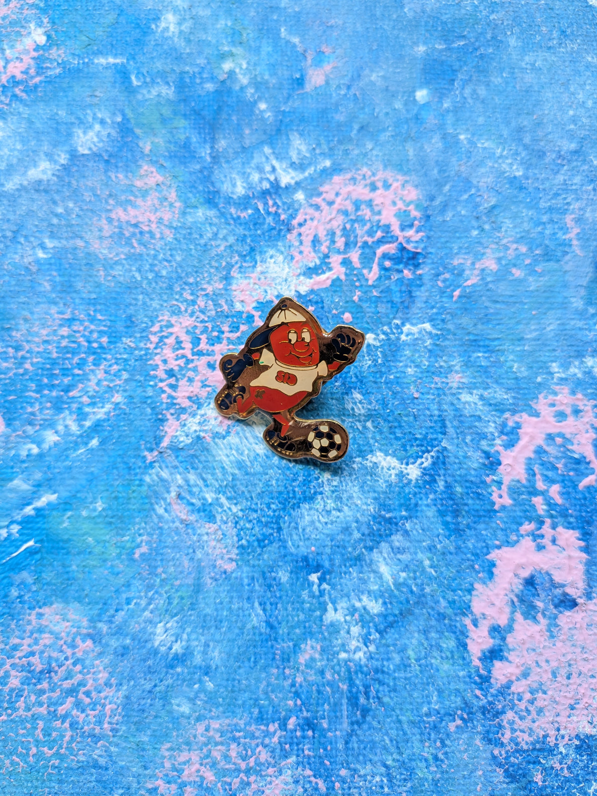 Vintage Sidney The Kidney Football Enamel Pin Badge - Kidney Research