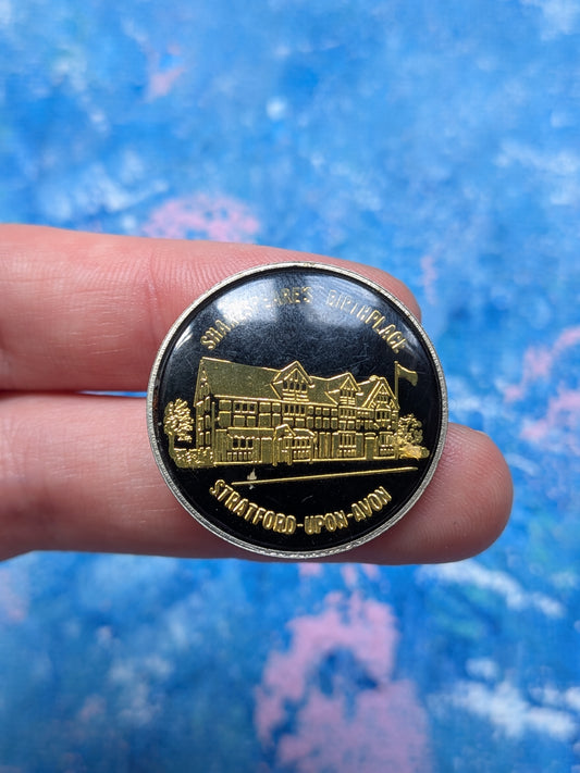 Vintage Shakespeare's Birthplace Stratford Upon Avon Badge - 1990s