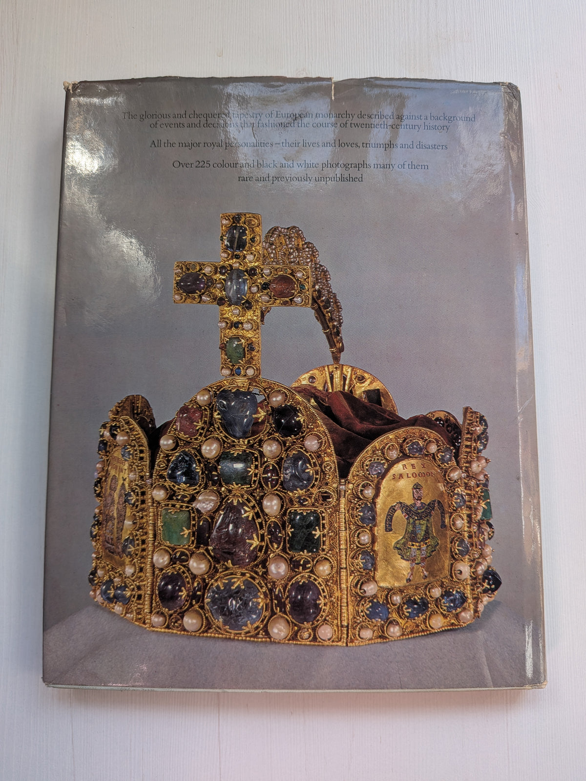 The Royal Families of Europe by Geoffrey Hindley - 1979 - Lyric Books Ltd