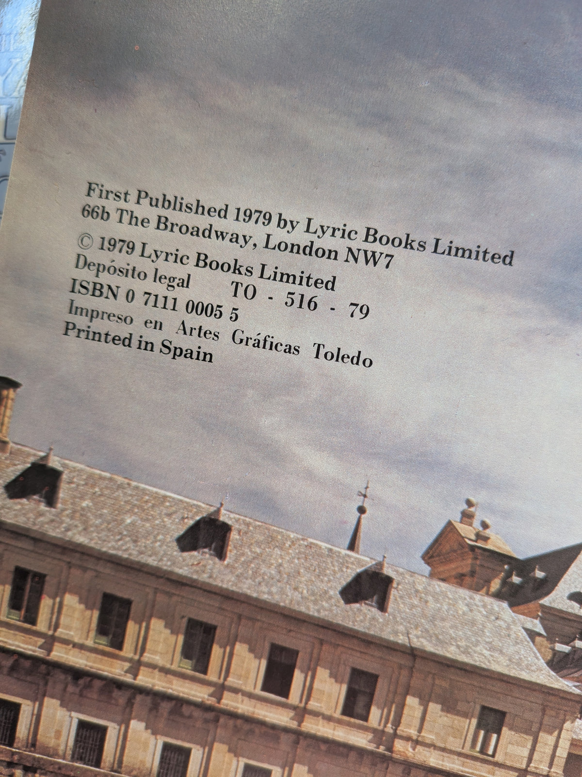 The Royal Families of Europe by Geoffrey Hindley - 1979 - Lyric Books Ltd