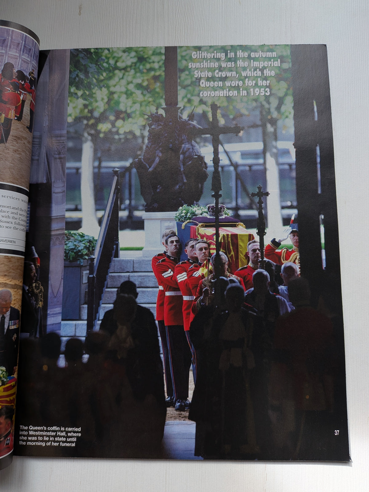Hello! Magazine Queen Elizabeth II Royal Funeral Edition - September 26th, 2022