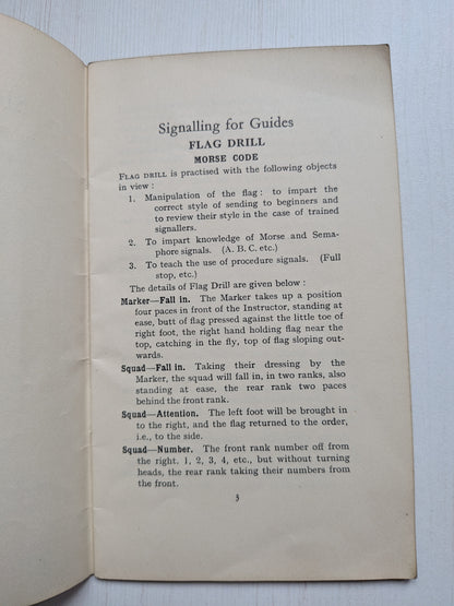 Vintage Signalling for Guides Pamphlet - The Girl Guides Association, 1930s