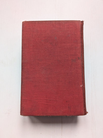 Sherlock Holmes: The Complete Short Stories by Arthur Conan Doyle - 1929