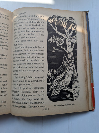 Childhood's Best Loved Books by Malcolm Claire - 1946 - The American Crayon Co.
