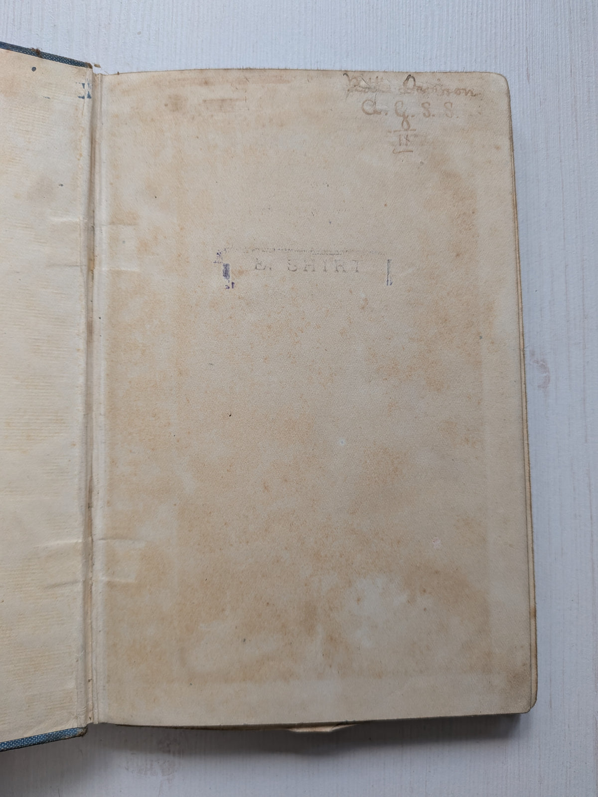 A L'enseigne Du Coq by E. Saxelby - Ginn and Company Ltd