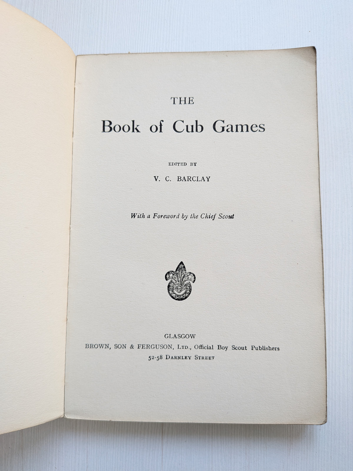 The Book of Cub Games by V. C. Barclay - 1932 - Brown, Son & Ferguson Ltd