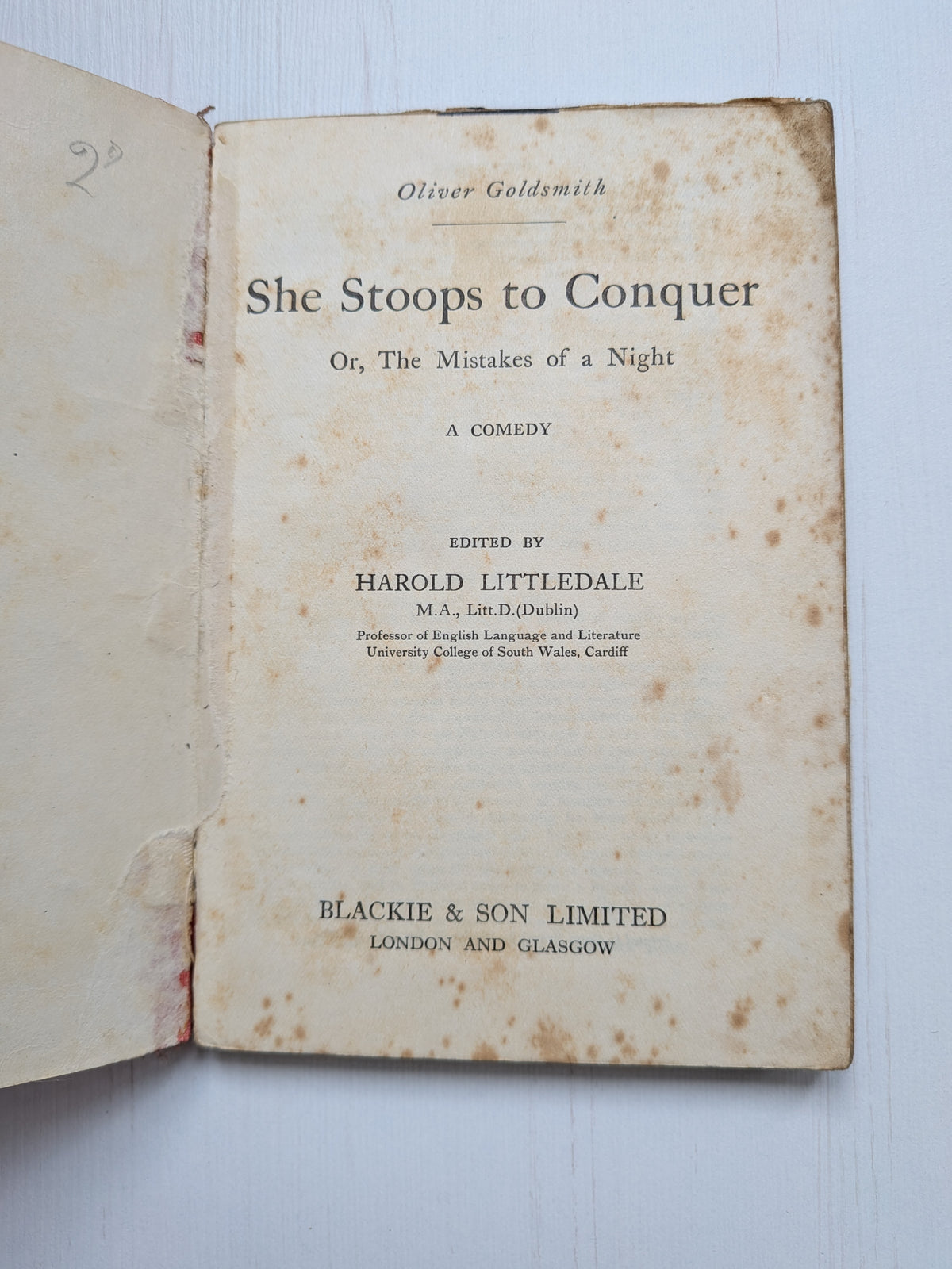 She Stoops To Conquer by Oliver Goldsmith - 1898 - Blackie & Son Ltd