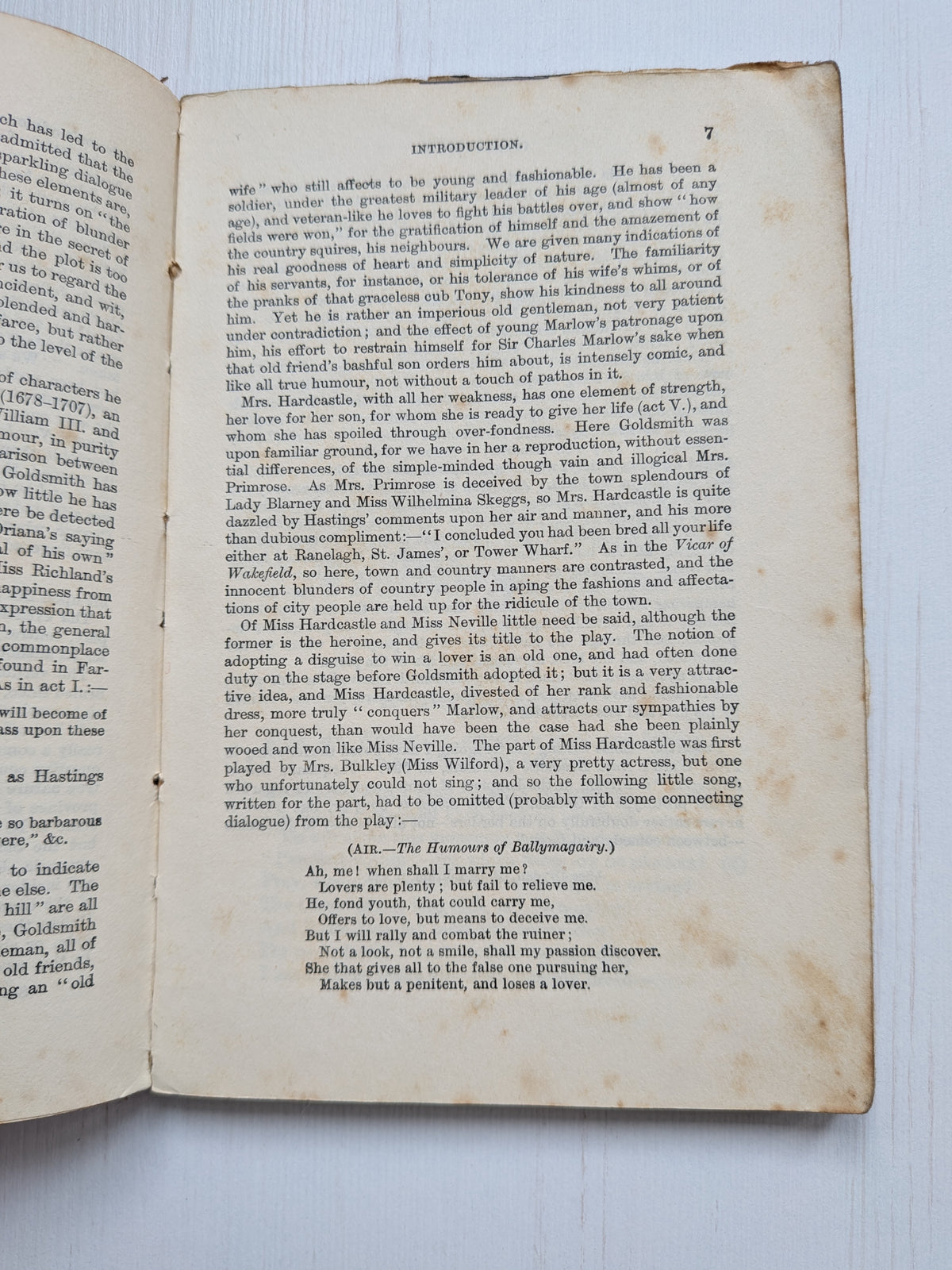 She Stoops To Conquer by Oliver Goldsmith - 1898 - Blackie & Son Ltd