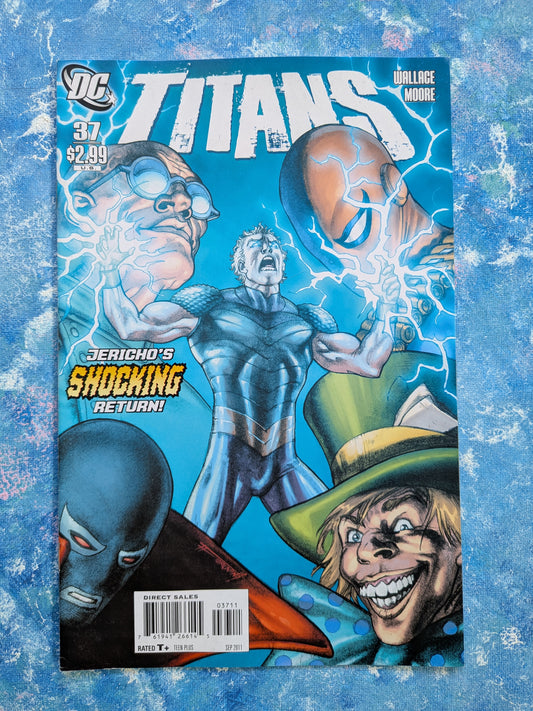 Titans #37 - 2011 - DC Comic Book