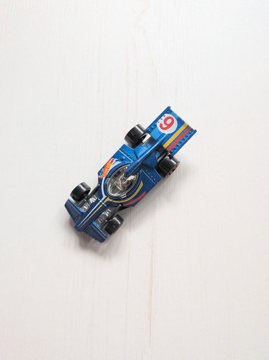 Hot Wheels Formula Flashback HW Race Team Die-Cast Car DHN88 - 2016