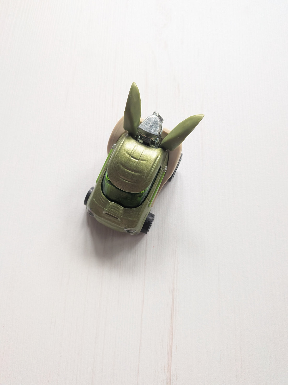 Hot Wheels Star Wars Yoda Character Die-Cast Car - 2014