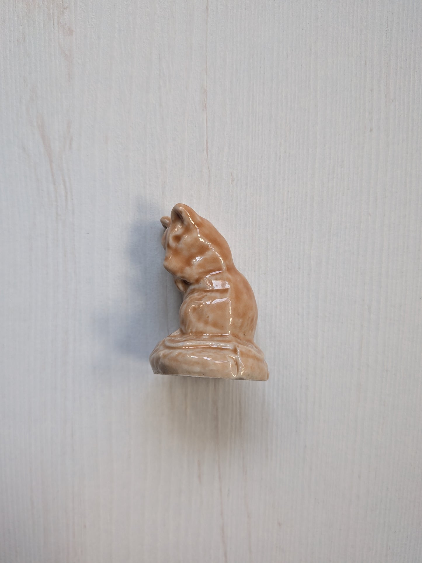 Wade Whimsies Mouse (Seated) Small Figurine