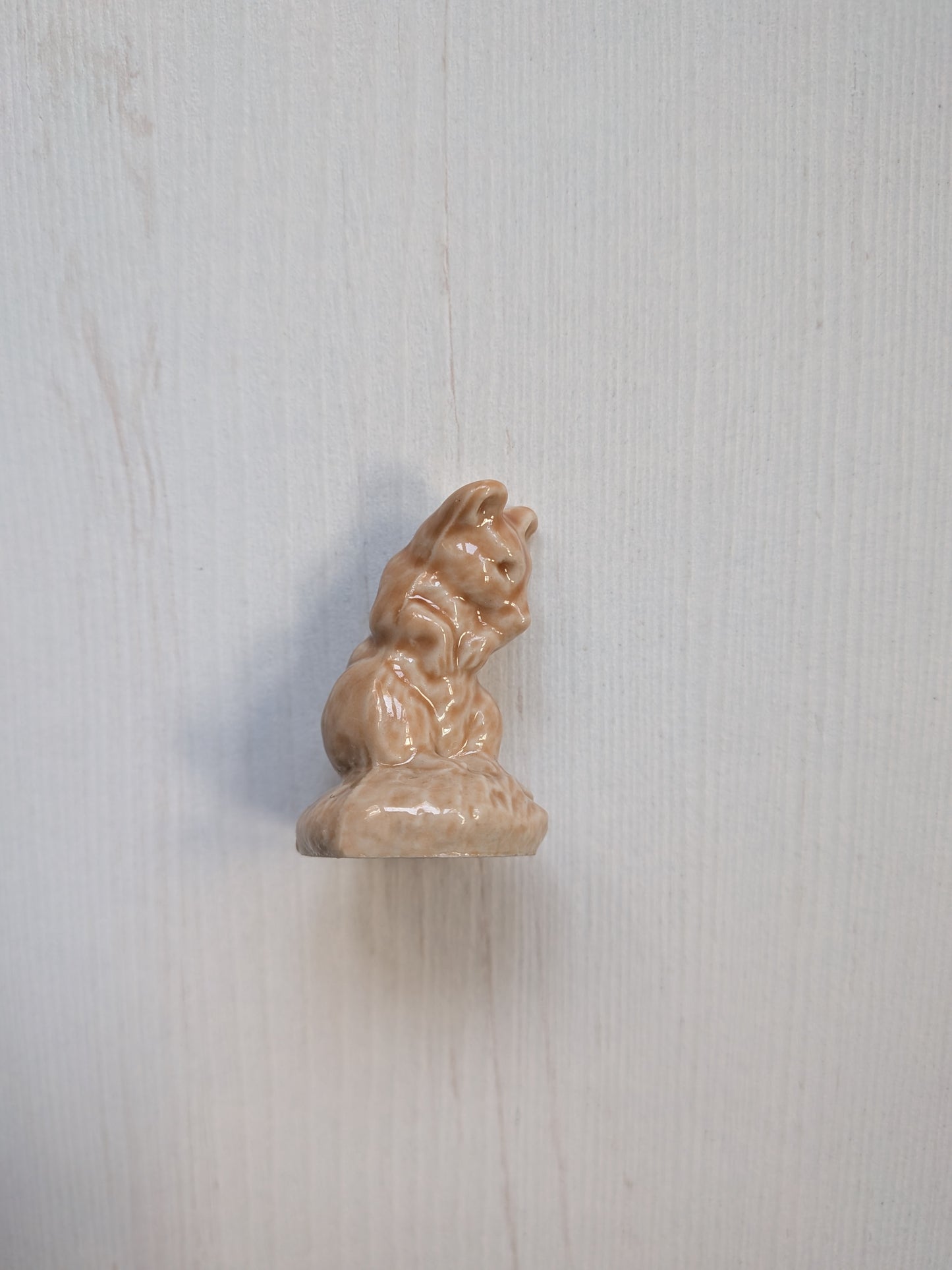 Wade Whimsies Mouse (Seated) Small Figurine