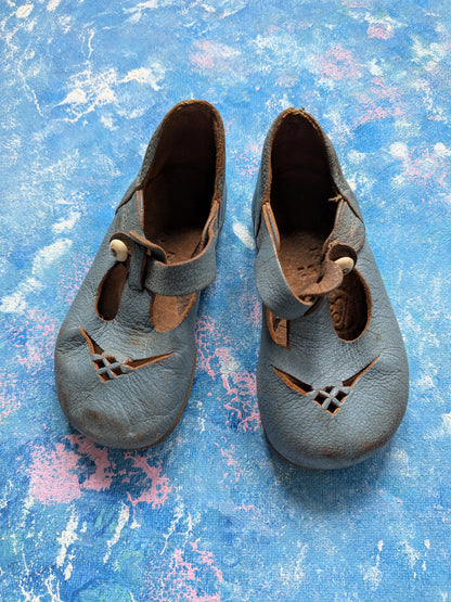 Vintage Blue Leather Mary Jane-Style Shoes For Dolls - 1950s Approx
