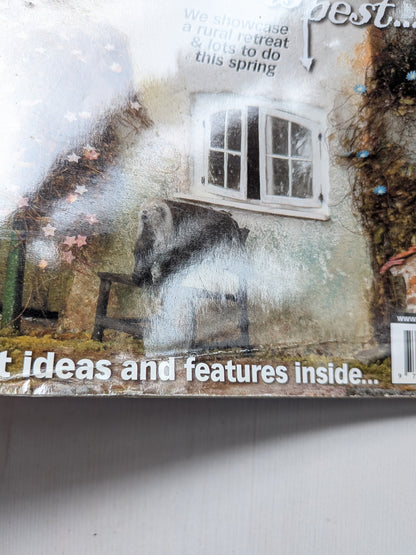 Dolls House World Magazine Issue 239 - April 2004