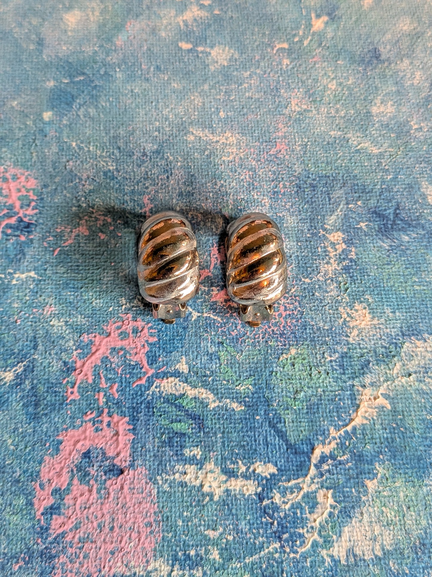 Vintage Silver-Tone Ribbed Half-Hoop Clip-On Earrings - Unmarked