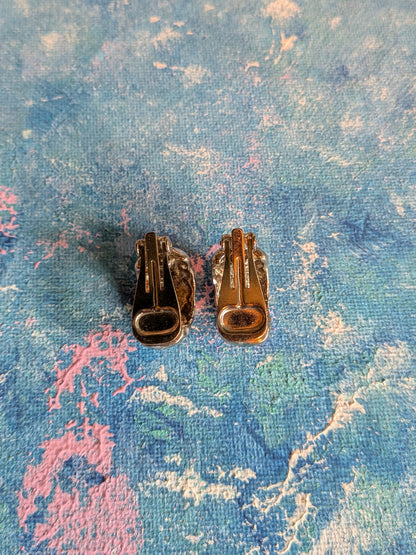 Vintage Silver-Tone Ribbed Half-Hoop Clip-On Earrings - Unmarked