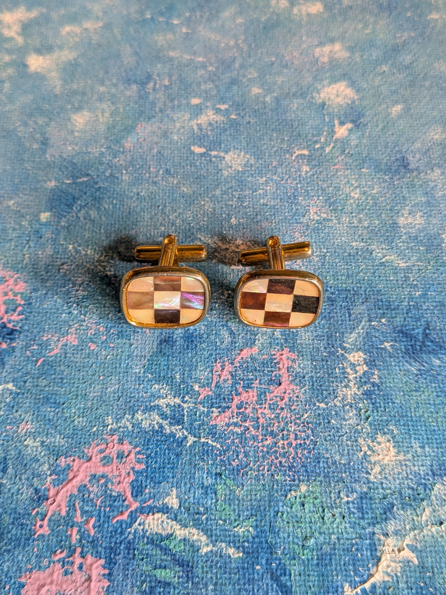 Vintage Gold Tone Cufflinks with Mother of Pearl/Dark Shell Checkered Inlay