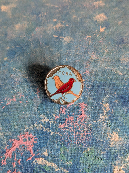 Vintage Commemorative Canary Colour Breeders Association Enamel Badge