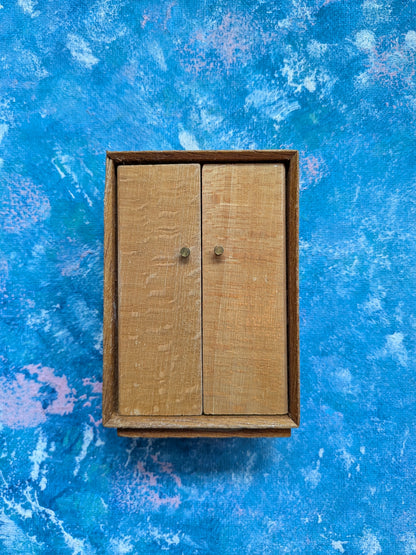 Vintage Dolls House Wooden Bedroom Wardrobe/Cupboard