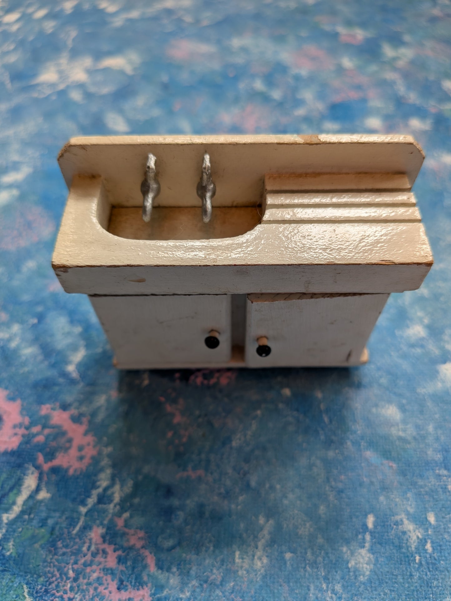 Vintage Dolls House Wooden Kitchen Sink with Opening Doors