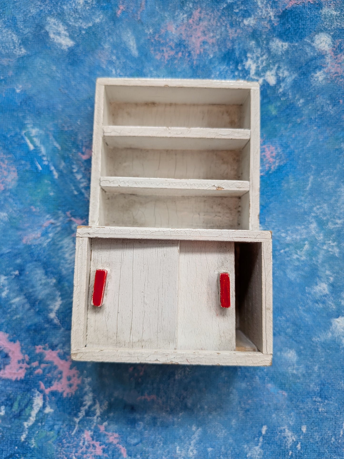 Vintage Dolls House Wooden Kitchen/Welsh Dresser with Sliding Doors