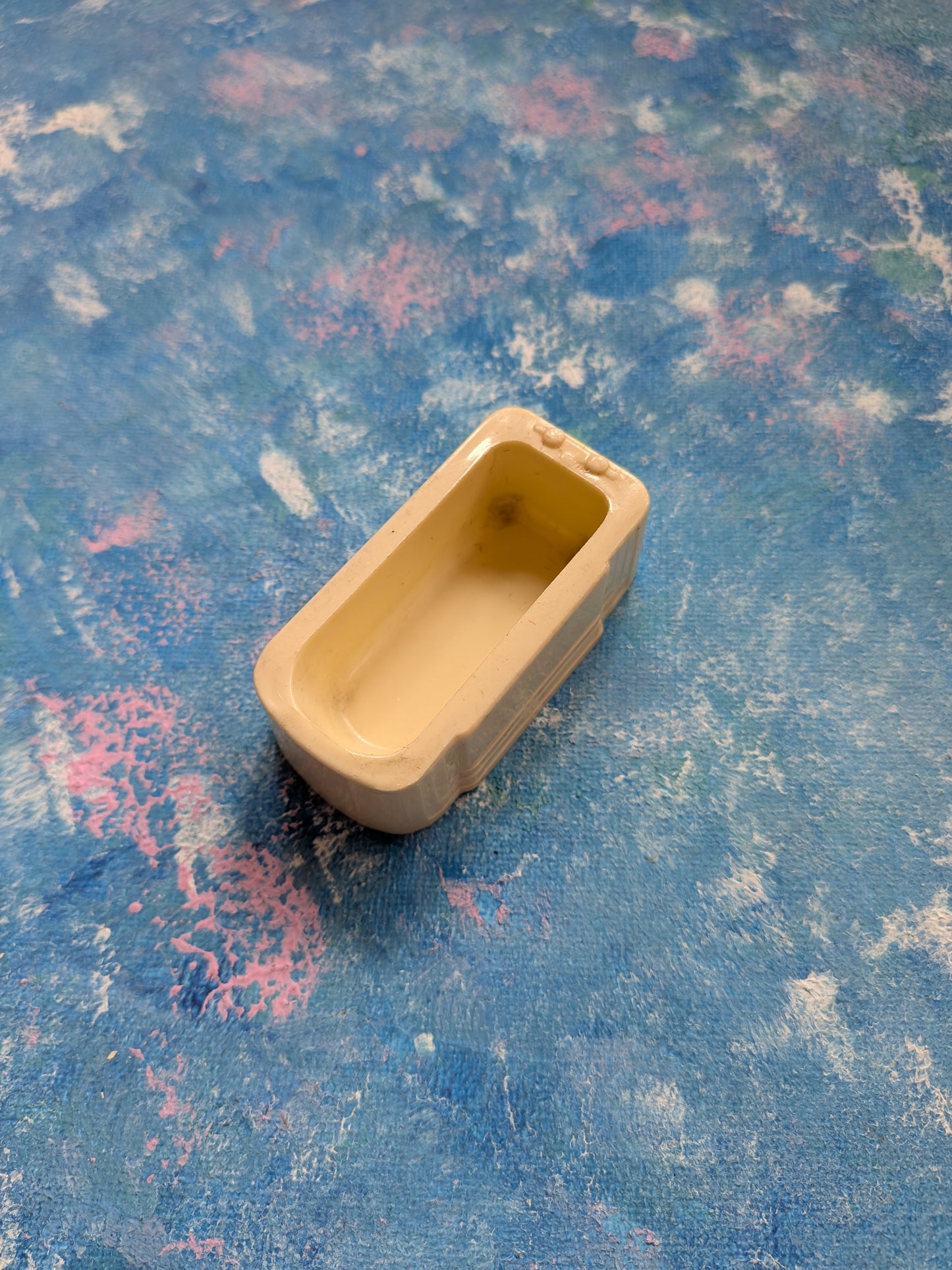 Vintage Dolls House Miniature Plastic Bath - Kleeware