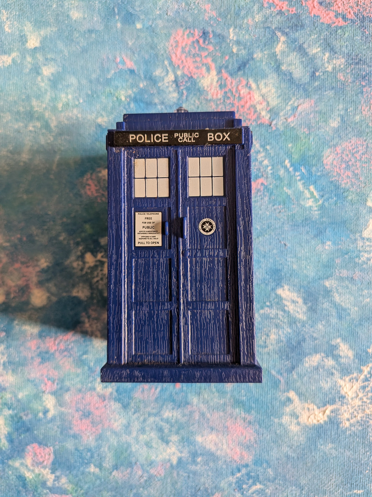 Doctor Who Tardis Small Plastic Spinning Pull-Back Toy - 2009 - Bluw