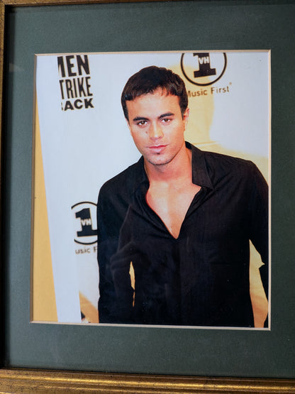 Vintage Enrique Iglesias Autograph and Photo in Frame - 2003 - See Details