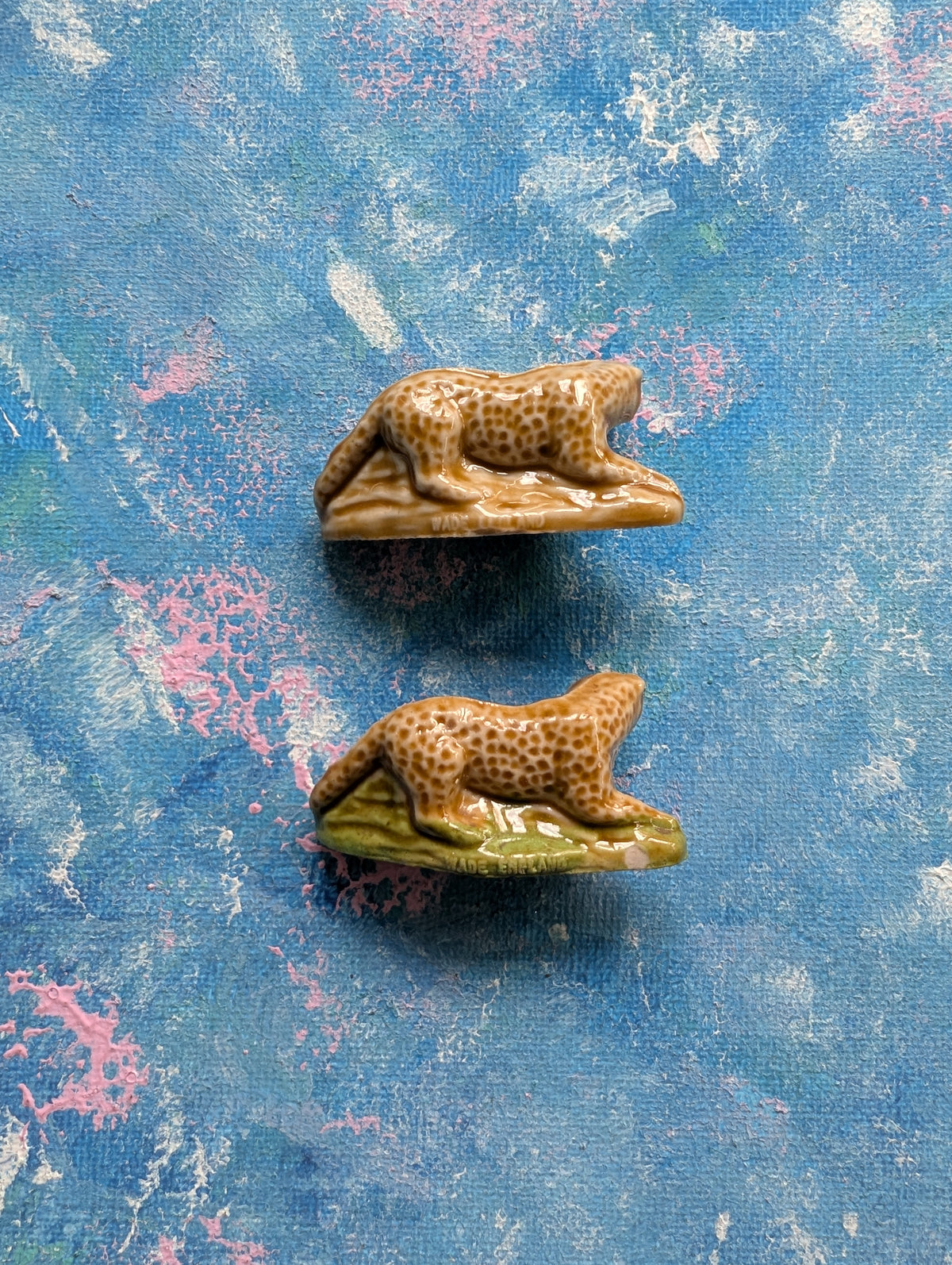 Wade Whimsies Leopards x2 Small Figurines Bundle