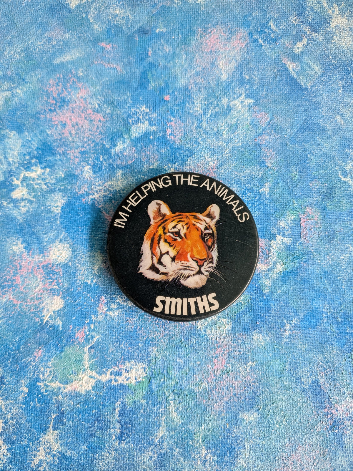 Vintage Smiths Crisps "I'm Helping The Animals" Tiger Badge - 1970s