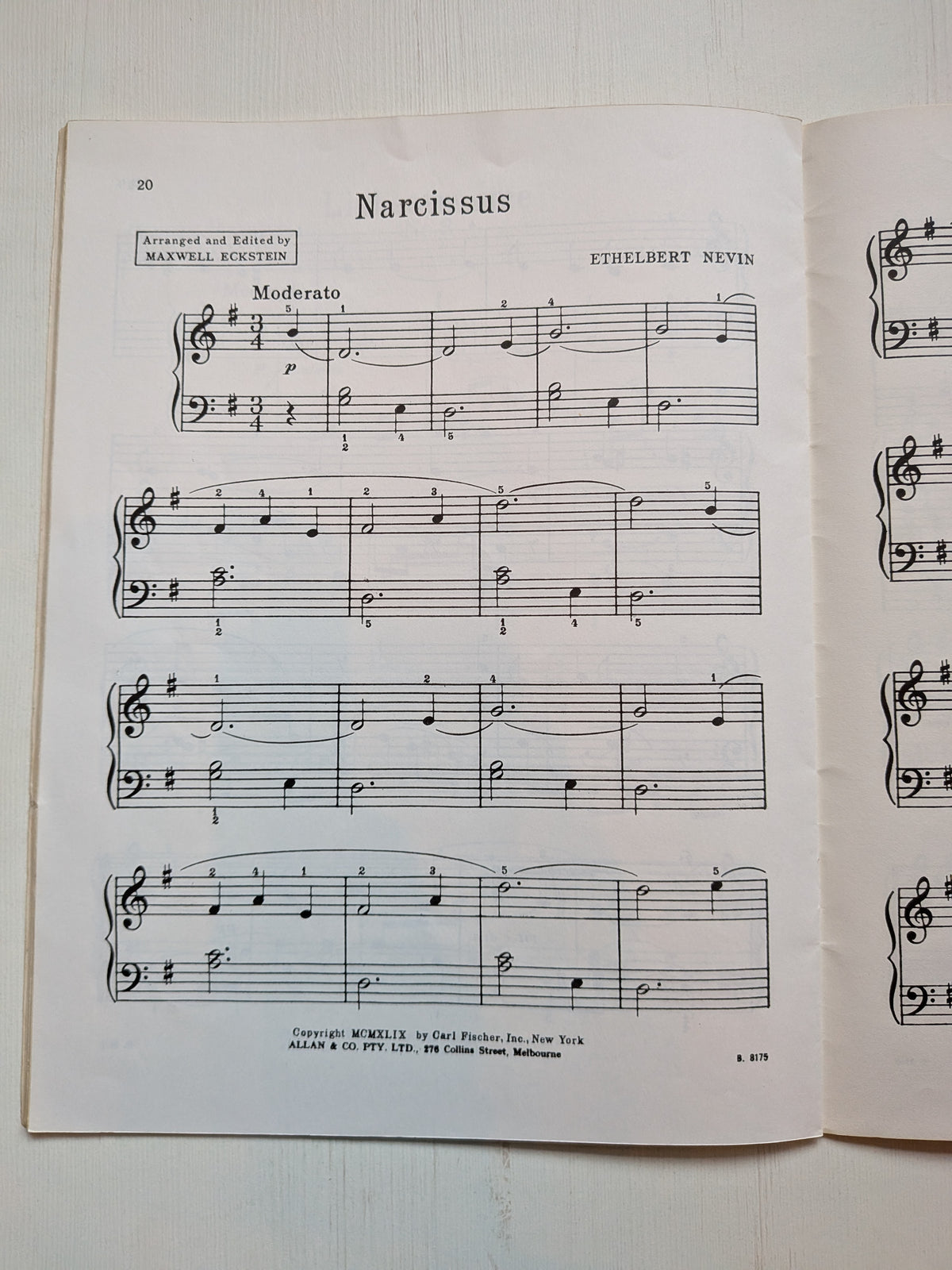 The Big-Note Parade of Famous Melodies by Maxwell Eckstein - Carl Fischer Inc.