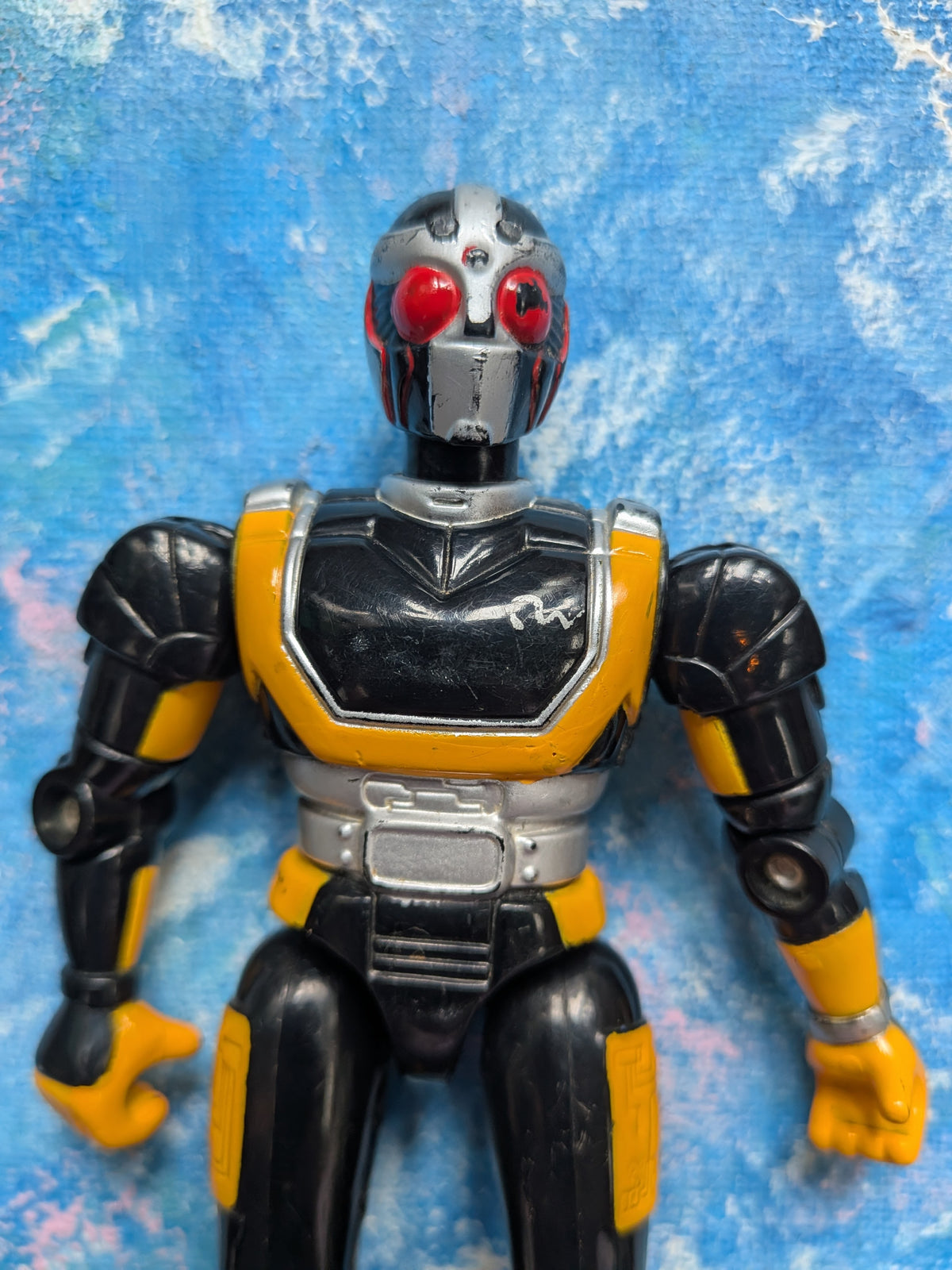 Vintage Masked Rider Super Gold Figure - 1995 - Bandai/Saban