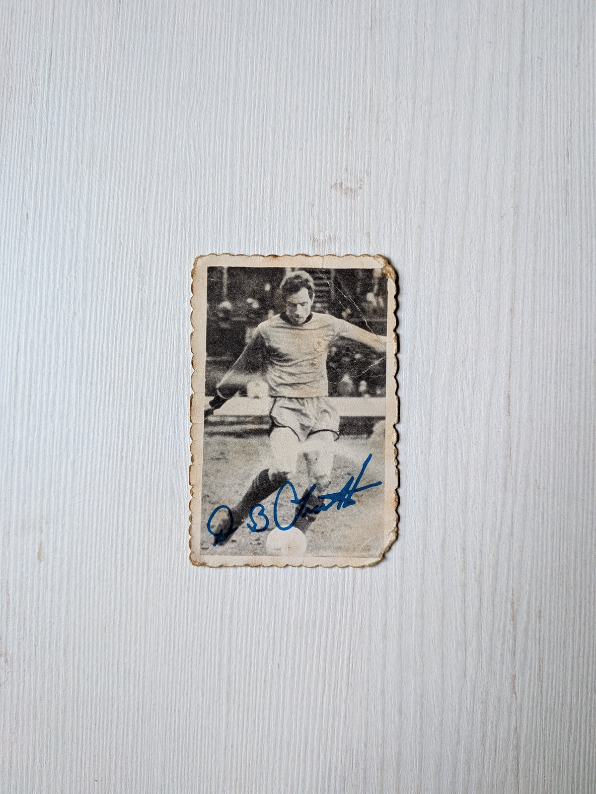 A&BC Footballers Autographed Photos 1973/74 #31, Doug Smith (Dundee United) Card