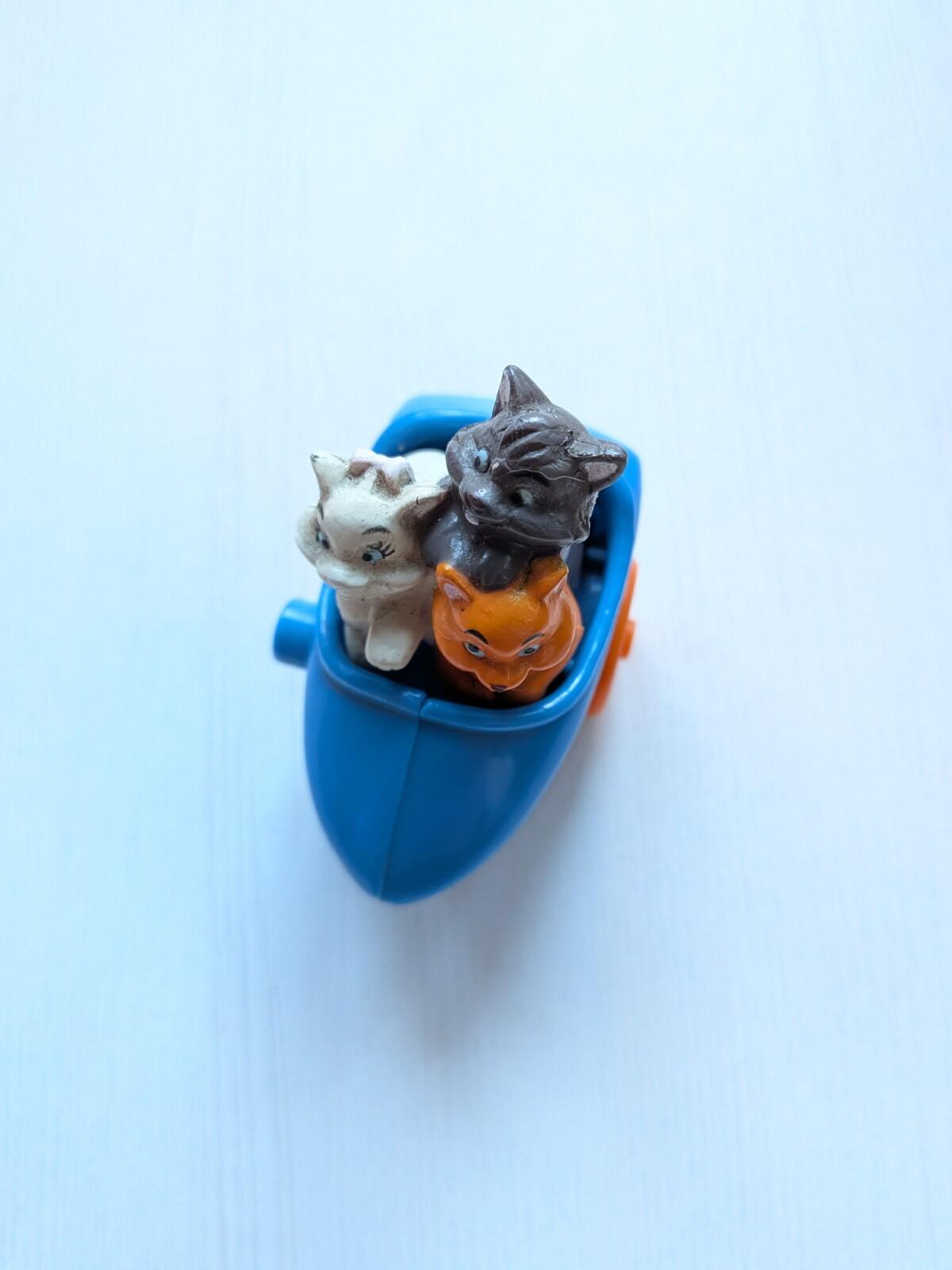 The Aristocats Kittens in Side-Car Toy - 1994 - Disney/McDonalds