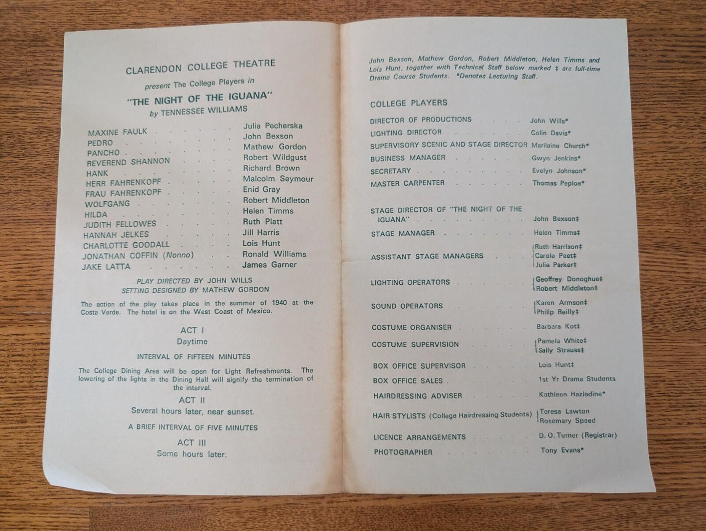 Clarendon College Players - The Night of The Iguana Theatre Programme