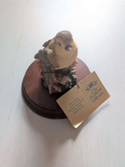 The Leonardo Collection Sparrow on Wooden Base Figurine - 1994 - Includes Box