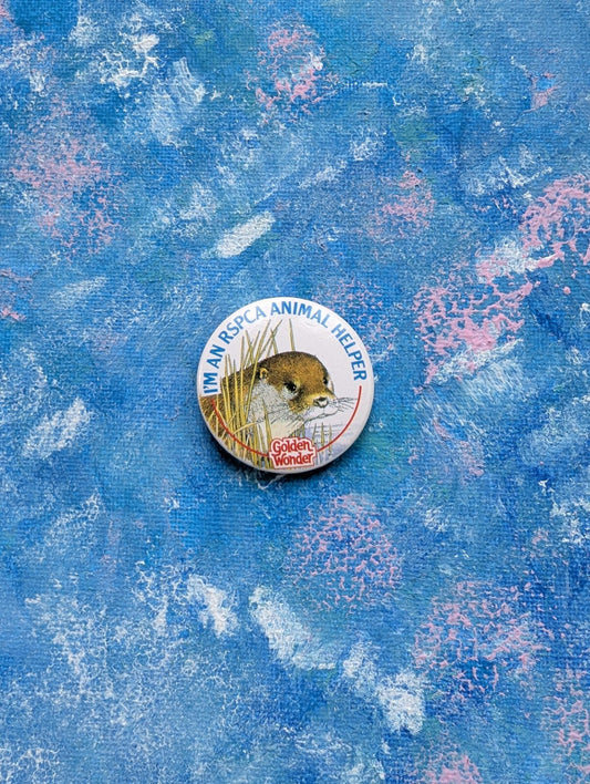 Vintage Golden Wonder "I'm An RSPCA Animal Helper" Otter Badge