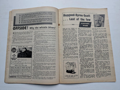 Charles Buchan's Football Monthly November 1959 - Len White Newcastle UTD Cover