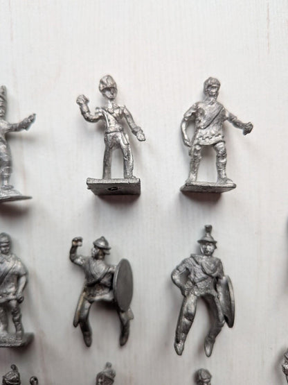 Vintage Metal Soldiers Bundle x17 - Some Hinchcliffe, Some PMD Ltd