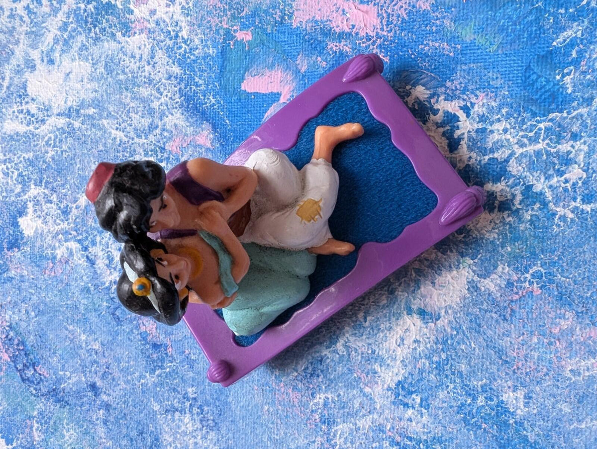 Disney's Aladdin - Aladdin/Jasmine on Magic Carpet - McDonalds Toy 1993